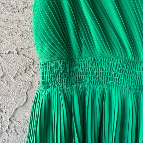 Romper - Picture 4 of 14